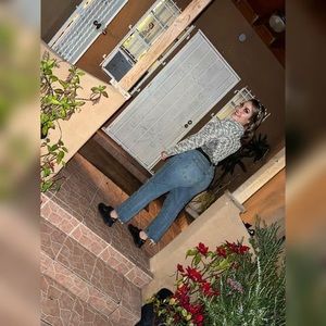 Meet your Posher, Astrid